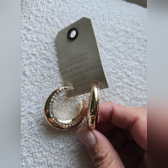 ANTHROPOLOGIE, Pave Open Hoop Earrings, Gold Tone- NEW! - Picture 4 of 5